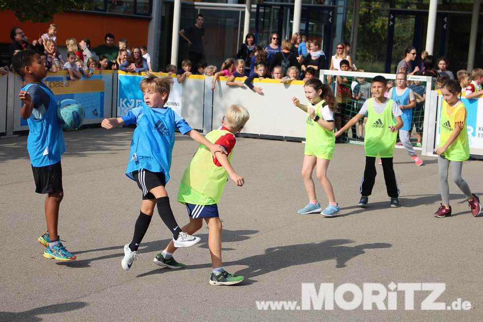 9.10. Straßenfussball für Toleranz an der Bretwiesenschule in Hochdorf (19 von 41).jpg