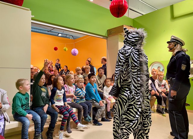 16_Ravensburger Kinderwelt_Nachbericht_Kleines Zebra.jpeg