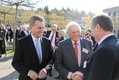 Günther H. Oettinger, Kommissar der Europäischen Union für Digitale Wirtschaft und Gesellschaft sowie Reinhold Gall, Innenminister des Landes Baden-Württemberg gratulieren dem Jubilar.