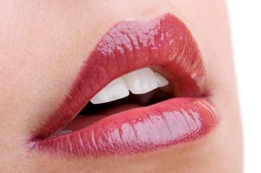 Was tut man gegen rote Lippen?